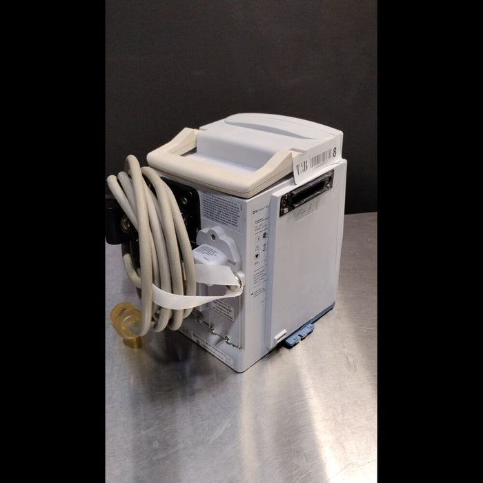 BD Alaris 8015 Infusion Pump - used medical equipment - image 3