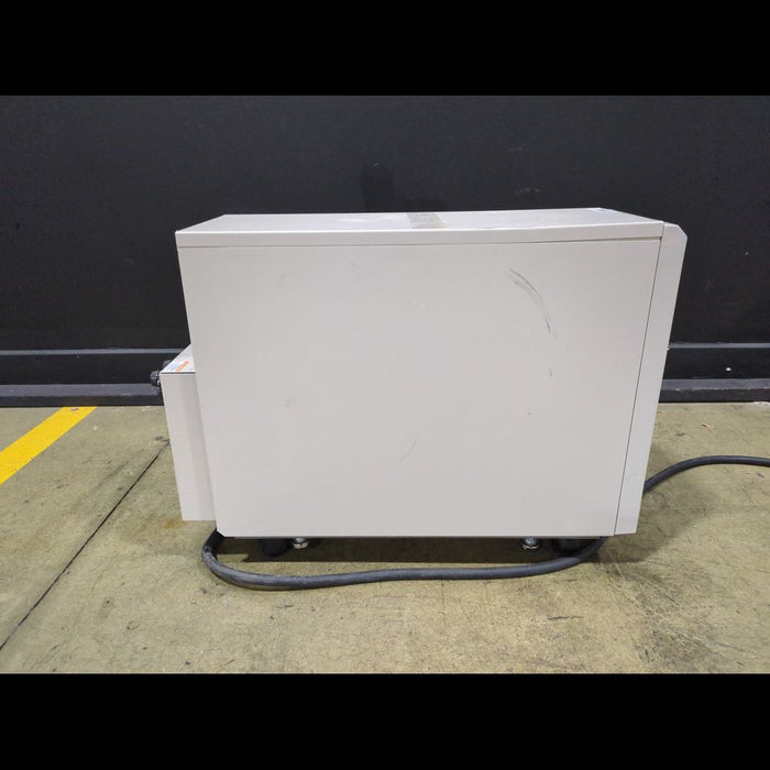 Toshiba UC3G2L036C6PS 3.6KVA Uninterruptible Power Supply On Casters - used medical equipment - image 3