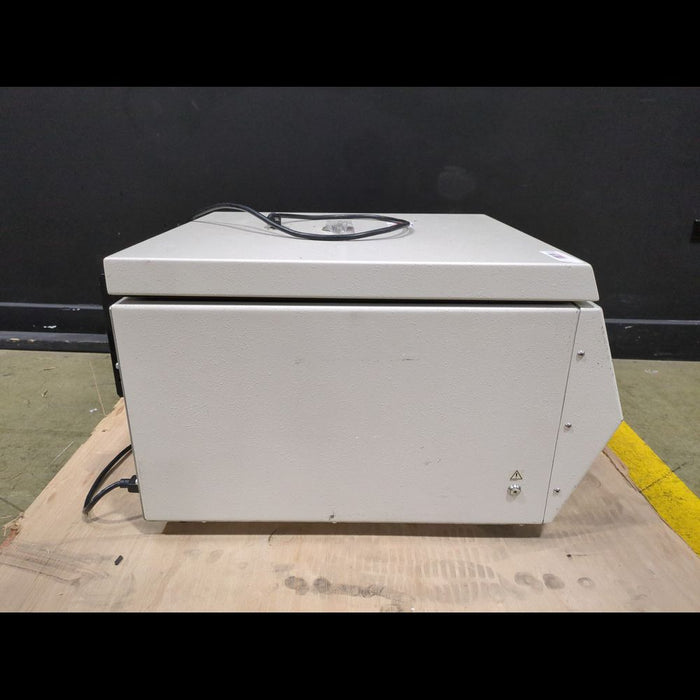 Beckman Coulter Spinchron DLX Benchtop Centrifuge - used medical equipment - image 2