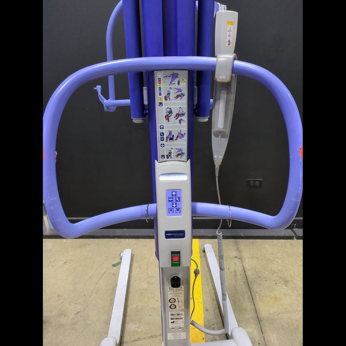 Arjo Huntleigh Patient Lift With Scale, Spreader Bar & Handset - used medical equipment - image 3