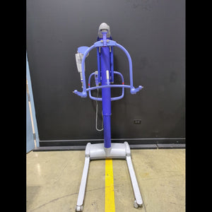 Arjo Huntleigh Patient Lift With Scale, Spreader Bar & Handset