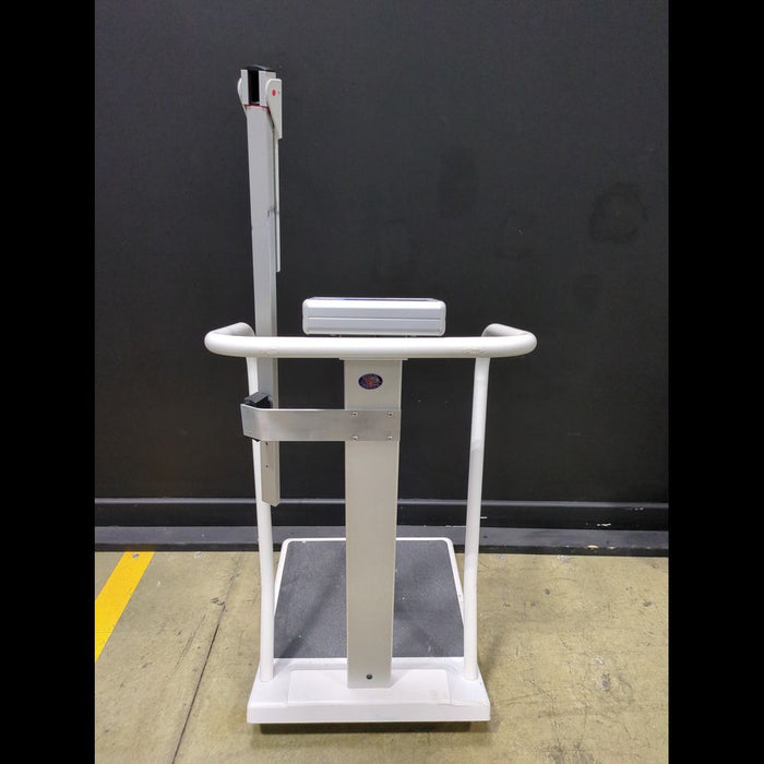 MediChoice Digital Handrail Scale with Height Rod - used medical equipment - image 2