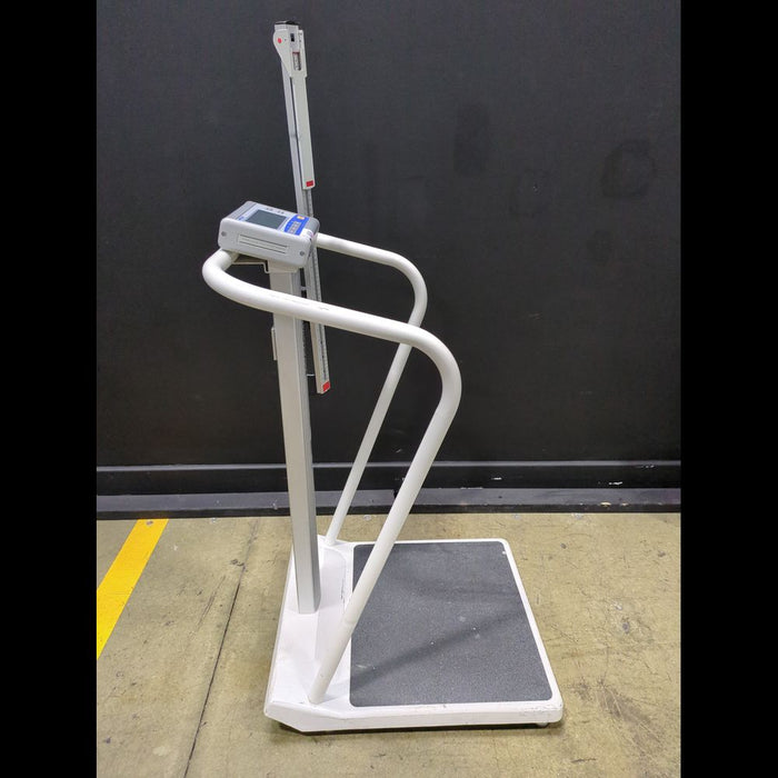 MediChoice Digital Handrail Scale with Height Rod - used medical equipment - image 3